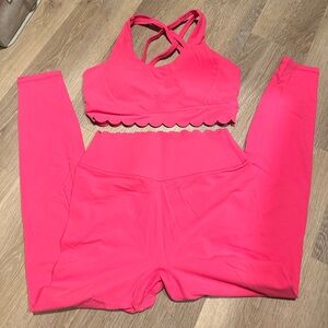 Buffbunny Pink Rosa Scallop Leggings and Bra Set